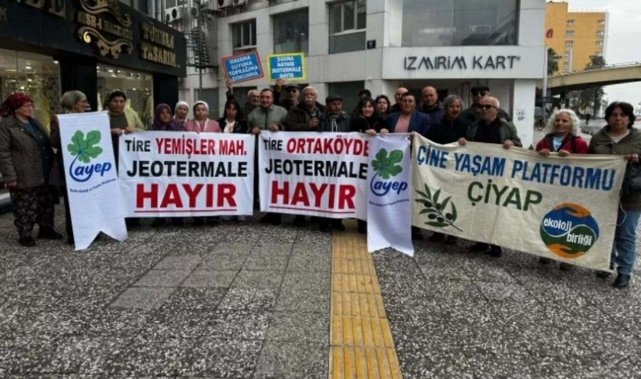 Köylüler, Jeotermal Enerji Santrali'ne (JES) karşı protesto için bir araya geldi.