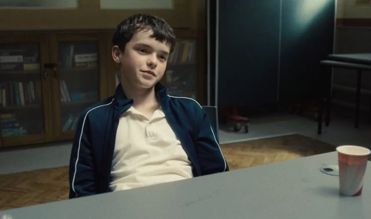 "Adolescence" dizisi ve detayları
