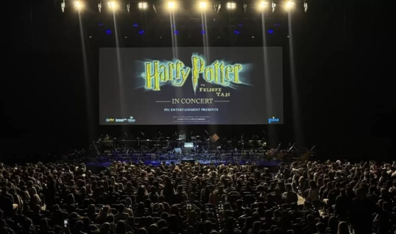 'Harry Potter ve Felsefe Taşı' filminin özel gösterimi, büyülü bir atmosferde sinemaseverlerle buluştu!