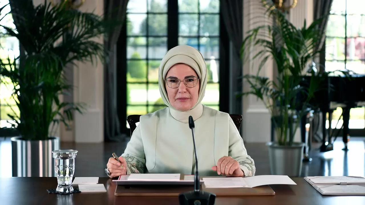 Senegal Cumhurbaşkanının eşi, Emine Erdoğan'ın Sıfır Atık Projesi'ni destekliyor.