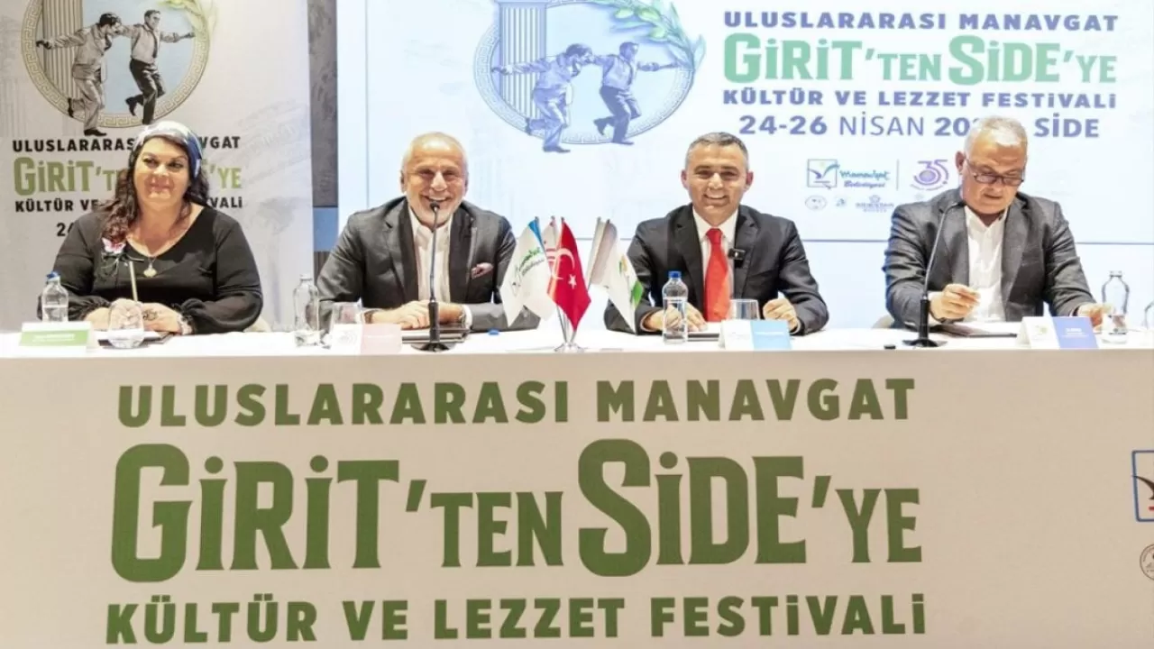 Side Antik Kenti'nde Türk ve Yunan kültürleri eşsiz bir buluşmaya ev sahipliği yapıyor.