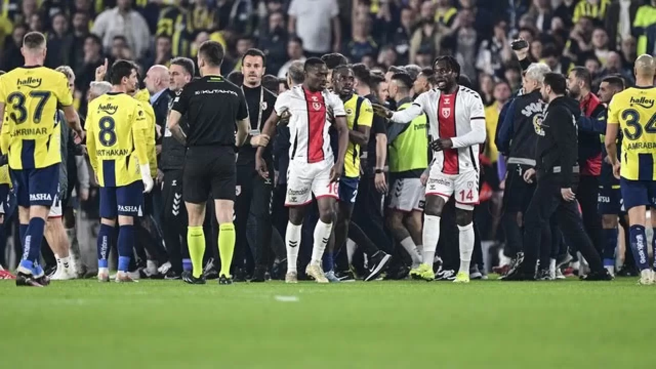 Galatasaray, Fenerbahçe-Samsunspor Maçı İçin TFF'ye Resmi Başvuruda Bulundu!