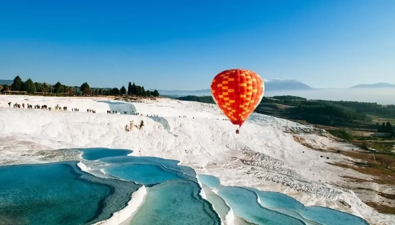 Pamukkale 25 Yılda 38 Milyona Yakın Kişi Ziyaret Etti