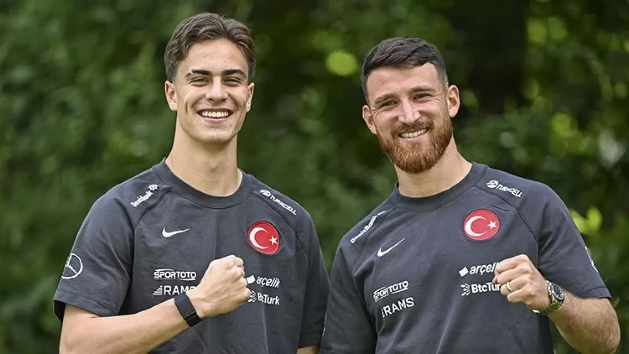 Almanya'da, Türk asıllı futbolcuların milli takım seçimleri gündemde