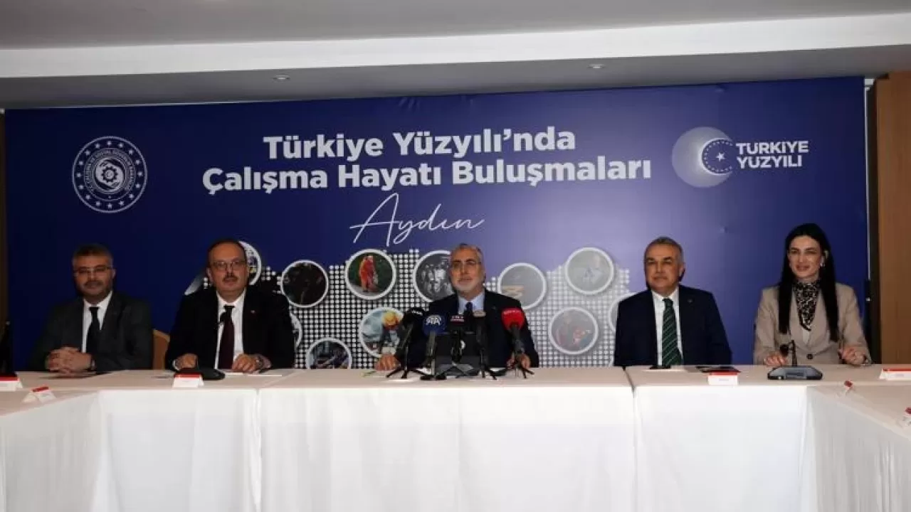 Çalışma Bakanı Işıkhan, Aydın’da İş İnsanlarıyla Bir Araya Geldi