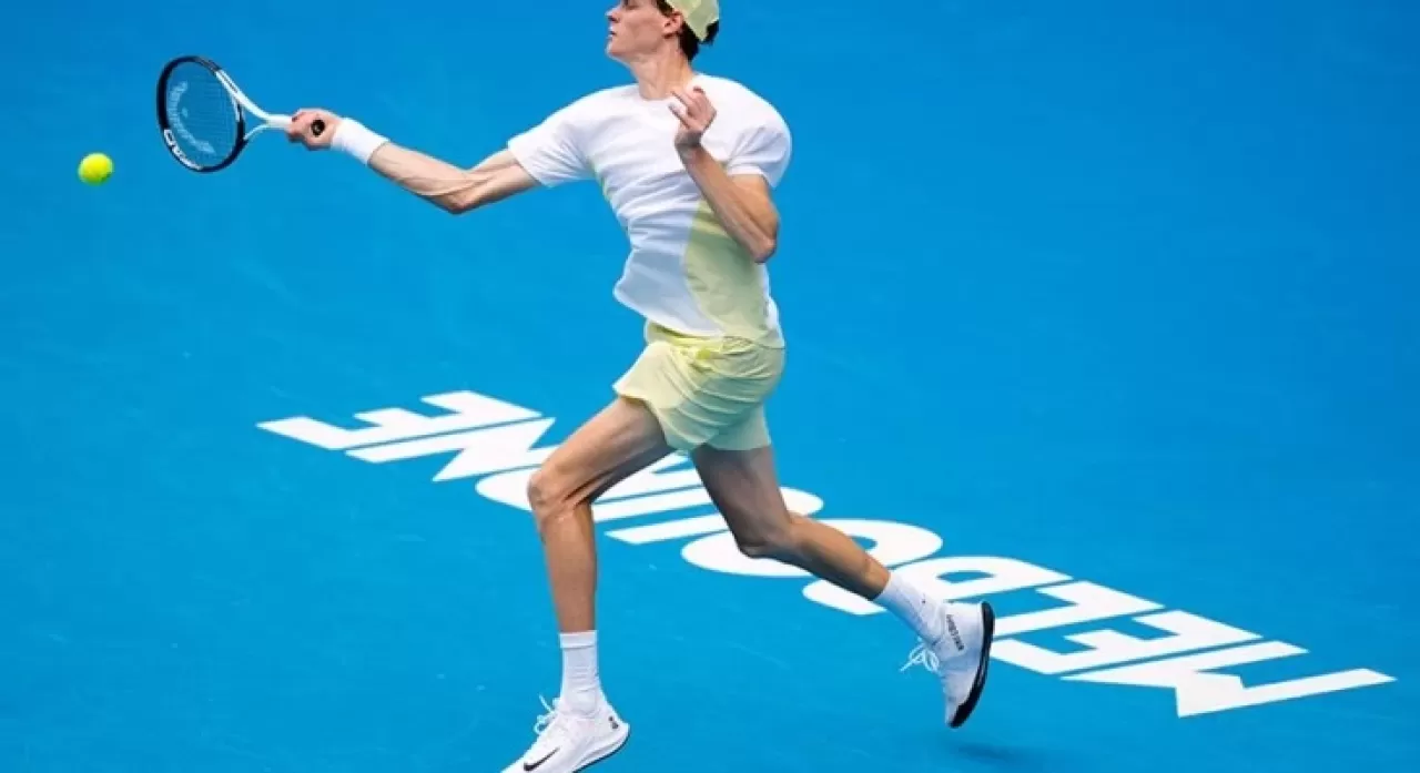 İtalyan raket Jannik Sinner’ e doping cezası