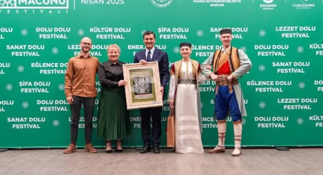 Mesir Macunu Festivali’nde Kültürler Arası Dostluk Pekişti