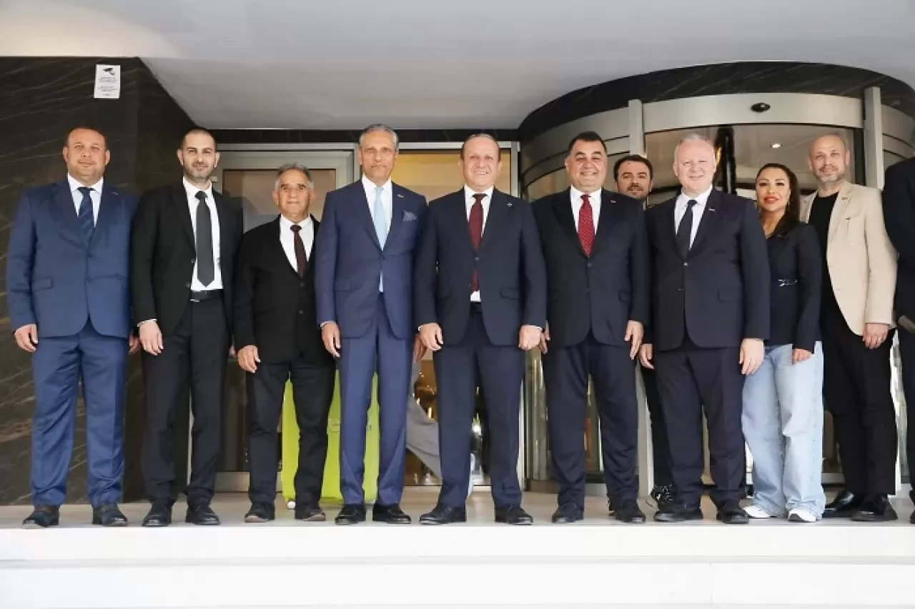 Firuz Bağlıkaya'nın çağrısı: Türkiye'den Kıbrıs'a gitmeyen yok!