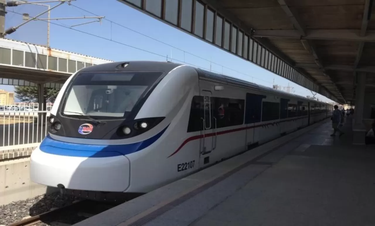 İzmir'de İZBAN Kullanıcılarına Önemli Uyarı: Alsancak Hattı Geçici Olarak Kapatılıyor!