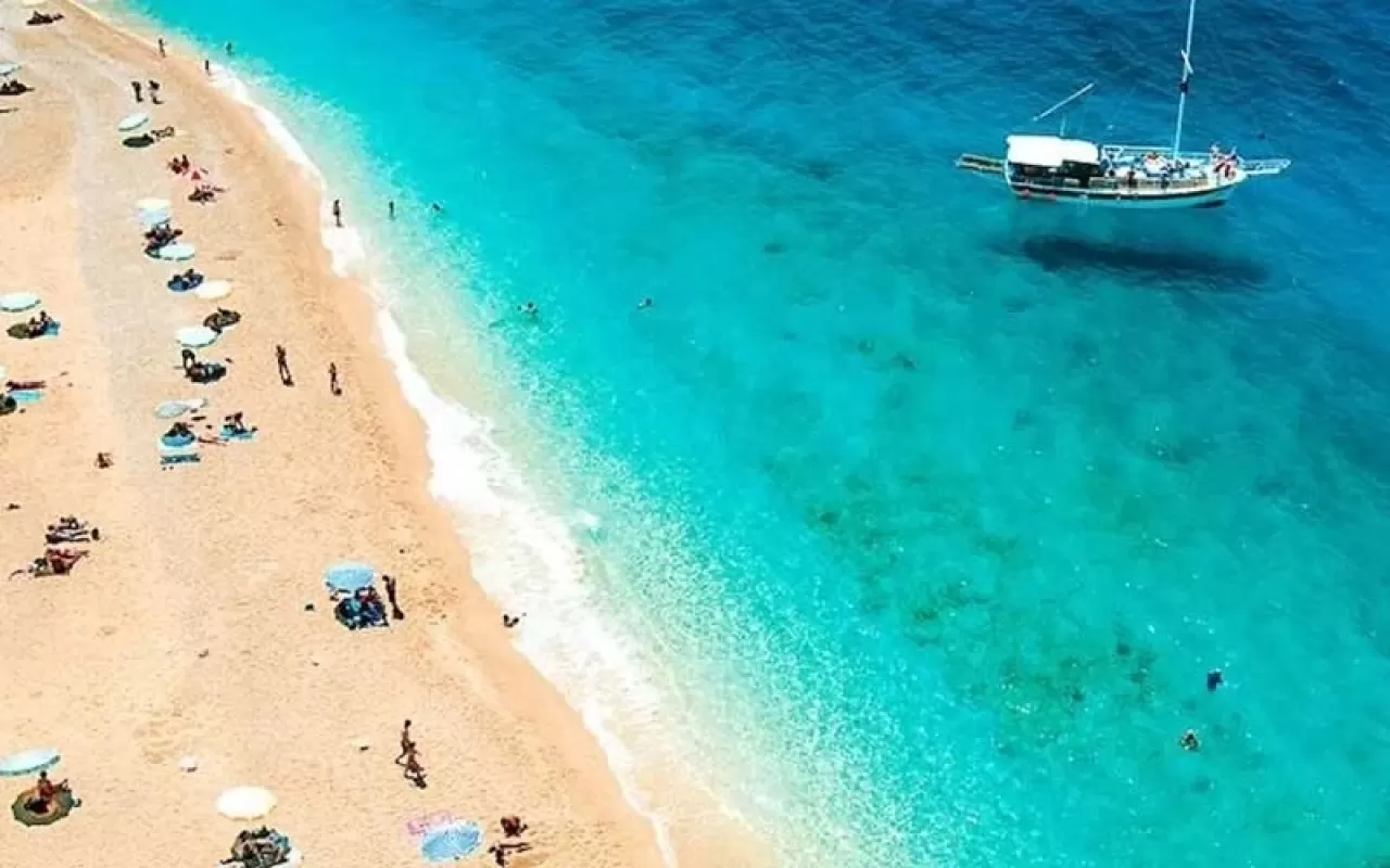 Türkiye Turizmine Büyük Övgü: Doğal Miras Kaputaş Plajı Avrupa Listelerini Salladı