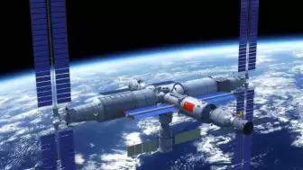 Çin'in uzay istasyonundaki astronot ekibi başarıyla Dünya'ya geri döndü