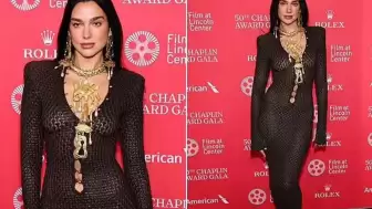 Dua Lipa, son etkinliğinde transparan elbisesiyle olay yarattı!