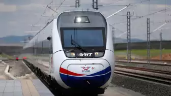 İstanbul ile Ankara arasındaki hızlı tren seferleri geçici olarak askıya alındı.