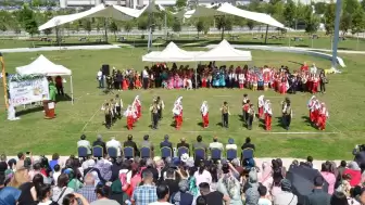 Kahramankazan'da Renkli ve Eğlenceli Bir Şölen Daha: 2. Halk Oyunları Festivali Katılımcıları Büyüledi