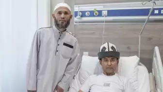 Kırgızistanlı hasta, Türkiye'ye gelerek başarılı bir karaciğer nakli operasyonu geçirdi ve sağlığına kavuştu.