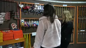 Meyve Çekirdekleri ve Bitki Tohumlarından Takılar Yapılıyor