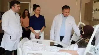 Bitki Çayı Tüketimi Sonucu Karaciğer Harabiyetine Uğrayan Kadın, Nakil Operasyonuyla Kurtarıldı.