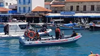Foça’da, geniş katılımlı deniz dibi temizliği yapıldı