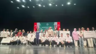 Kırmızı pancarlı cevizli tarhana, aşçılık öğrencileri yarışmasında birinci seçildi