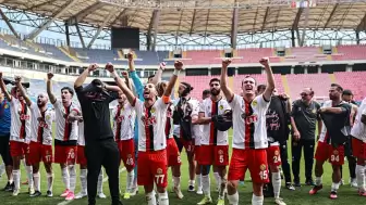 Eskişehirspor, 3. Lig’e Yükselerek Profesyonel Lige Döndü