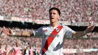 Real Madrid, River Plate'den sürpriz transferi gerçekleştirerek Mastantuono'yu kadrosuna kattı!