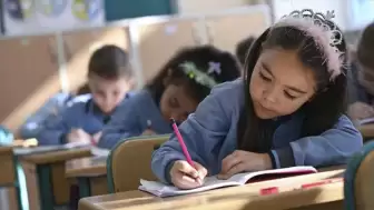 Çift Yabancı Dilli Eğitim Atılımı: Okul Sayısı Yükselişte