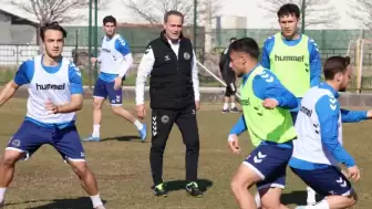 Menemen FK kazanmak için sahaya çıkıyor!