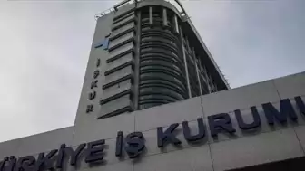 Diplomadaki "Etiket" Değil, Eldeki "Zanaat" Kazandı! Ezber Bozan Tablo: Lise Mezunlarının İş Bulma Oranı İlk Kez Lisans Mezunlarını Geçti