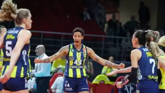Fenerbahçe Medicana Kupaya Bir Adım Daha Yaklaştı: Hedef Dörtlü Final!