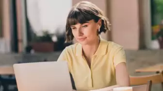 İş dünyasında kadınların önündeki "cam tavan" engeli geçerliliğini koruyor