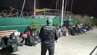 İzmir’de 3’ü Çocuk 25 Düzensiz Göçmen Yakalandı