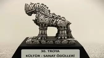 Troya Ödülleri’nde Üçüncü Onur Yılı: Başarılarla Dolu 30 Yıllık Yolculuk