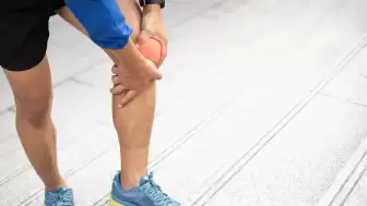 Doç. Dr. Recep Kurnaz Uyardı: Basit Bir Çömelme Bile Menisküsü Yırtabilir