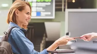 Katar’dan Yolculara Kolaylık: Vizeler Ücretsiz Uzatılacak