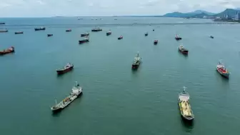 Enerji trafiği hızlandı: Hint tankerleri kritik geçişi tamamladı