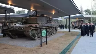 Kuzey Kore’de sergilenen askeri ganimetler arasında Türk zırhlı araçları dikkat çekti