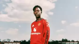 Gelecek Emin Ellerde: Manchester United, Kobbie Mainoo ile 2031’e Kadar “Devam” Dedi