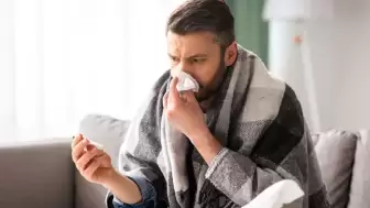 Mevsim değişikliği ve kalabalık ortamlar hastalık riskini tetikliyor