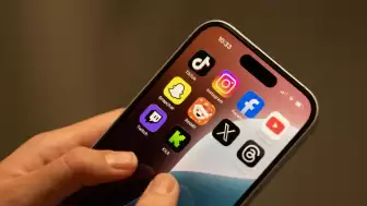 Bilim dünyasından yeni bulgular: Sosyal medyadan uzaklaşmak beyni 10 yıl gençleştiriyor