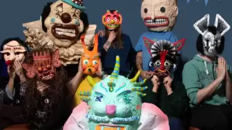 Performans sanatının sınırlarını zorlayan "Canavarların Vaatleri", izleyiciden gelen yoğun talep üzerine programını zenginleştirdi. Hara’nın büyüleyici atmosferinde sergilenen proje, yeni performanslarla sanat dünyasında tartışma yaratmaya devam ediyor.