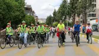 Aydın’da gençler 19 Mayıs’ı bisiklet turuyla kutladı