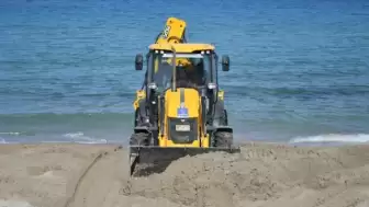 Kuşadası’nın gözdesi Kadınlar Denizi Plajı yaz sezonuna hazırlanıyor