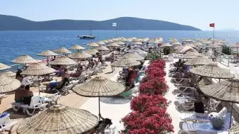 Turizmde "5 Yıldızlı" Kamu Hizmeti: Bakanlığın 20 Yeni Halk Plajı Yaza Hazır