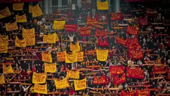 Göztepe tribünde liderliği kaptı