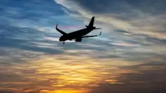 Havada korku dolu anlar: Yolcu uçağı acil iniş yaptı