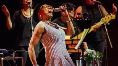 Cazın efsanevi sanatçısı Dee Dee Bridgewater Türkiye konseri için hazırlanıyor!