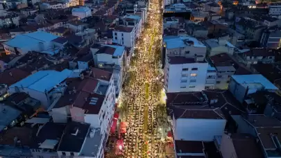 Uşak Belediyesi, Ramazan ayının coşkusunu yaşatmak için mahalle iftarları düzenliyor