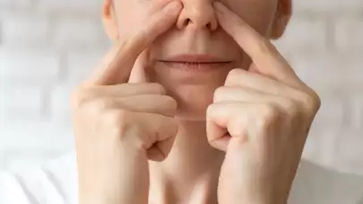 Parmak testi ile hastalık riski tespit edilebilecek mi?Sağlık alanında yapılan yeni bir araştırma, parmak testi sayesinde hastalık riskinin belirlenebileceğini ortaya koyuyor. Bu test ile hastalık riski taşıyan bireylerin erken aşamada tespit edilerek gerekli önlemlerin alınması hedefleniyor. Bu yöntemle ilgili detaylar merak konusu olmaya devam ediyor.