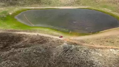 Doğal Güzelliğiyle Göz Kamaştıran Bervi Gölü'nü Keşfedin!