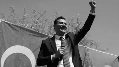 Manisa Büyükşehir Belediye Başkanı Zeyrek'in ölümüyle ilgili soruşturmada 2 kişi gözaltına alındı.